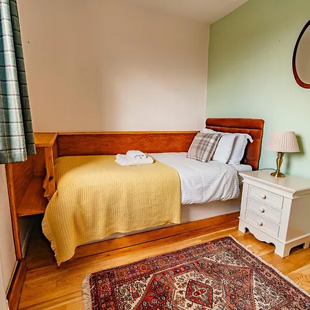 Garvault House Hotel Kinbrace Room photo