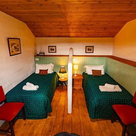 Garvault House Hotel Kinbrace Room photo