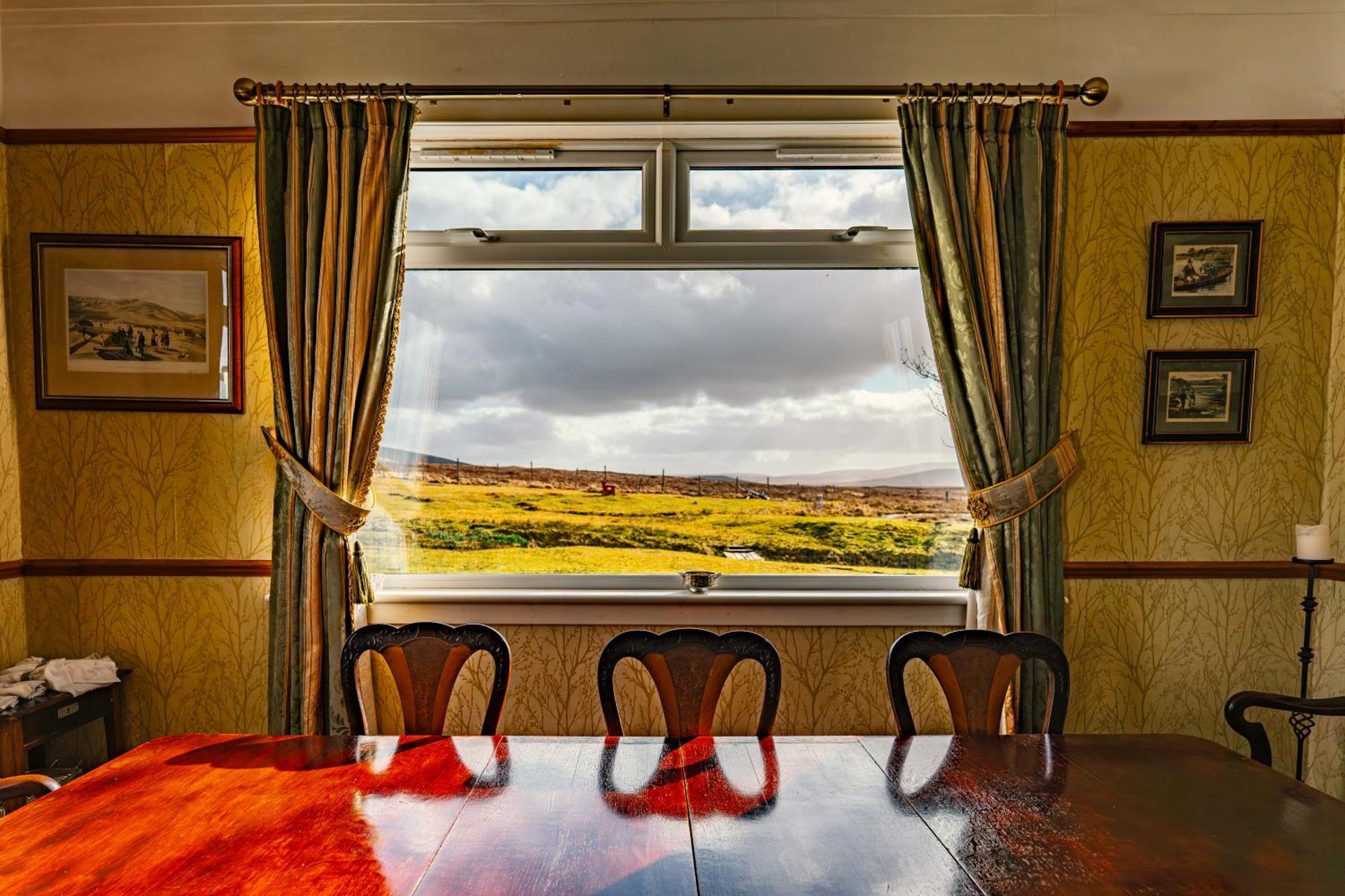 Garvault House Hotel Kinbrace